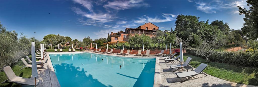 Borgo Tre Rose Hotel Valiano ภายนอก รูปภาพ