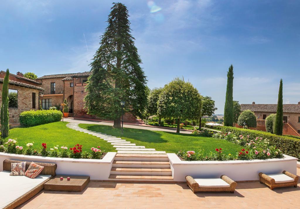 Borgo Tre Rose Hotel Valiano ภายนอก รูปภาพ