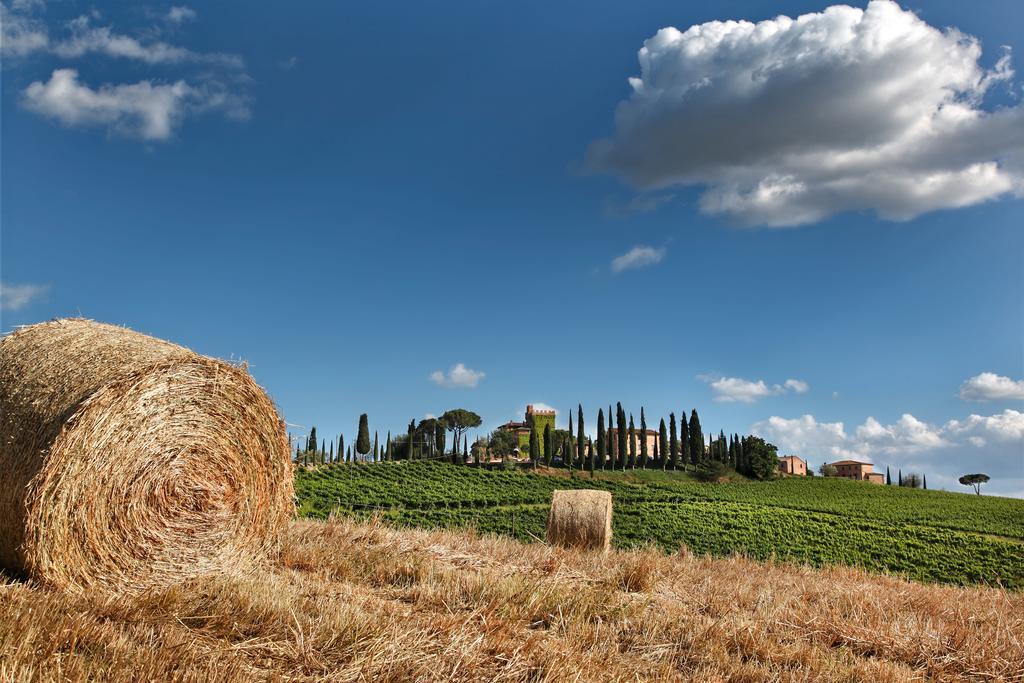 Borgo Tre Rose Hotel Valiano ภายนอก รูปภาพ