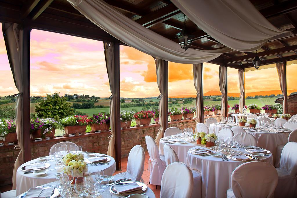 Borgo Tre Rose Hotel Valiano ภายนอก รูปภาพ