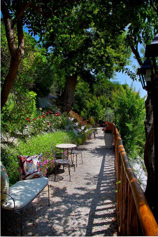 Borgo Tre Rose Hotel Valiano ภายนอก รูปภาพ