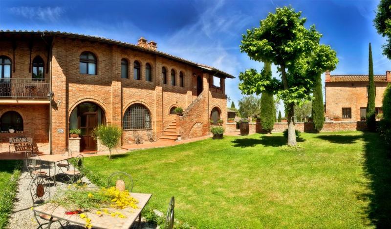 Borgo Tre Rose Hotel Valiano ภายนอก รูปภาพ